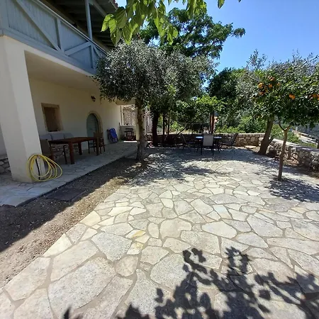 Holiday home Pergola Casa Katouna